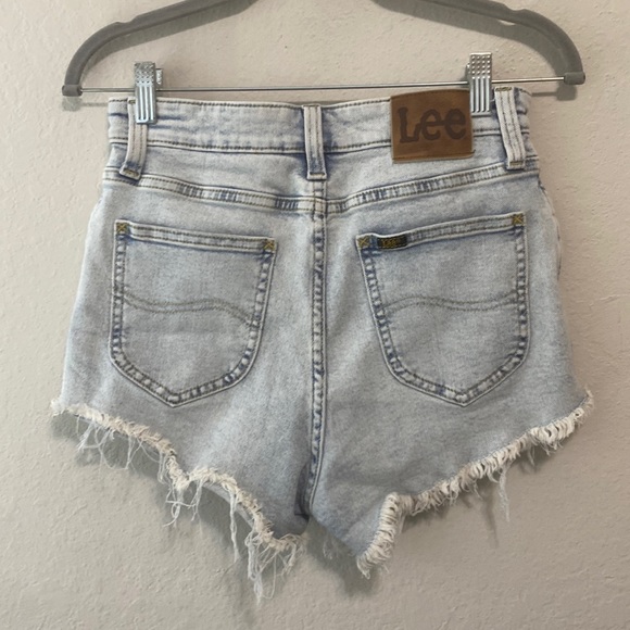 Lee Pants - Lee Light Wash High Rise Cut Off Jean Shorts